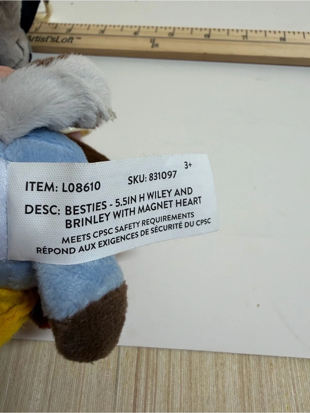 Fiesta best friends plush magnetic   Raccoon and wolf